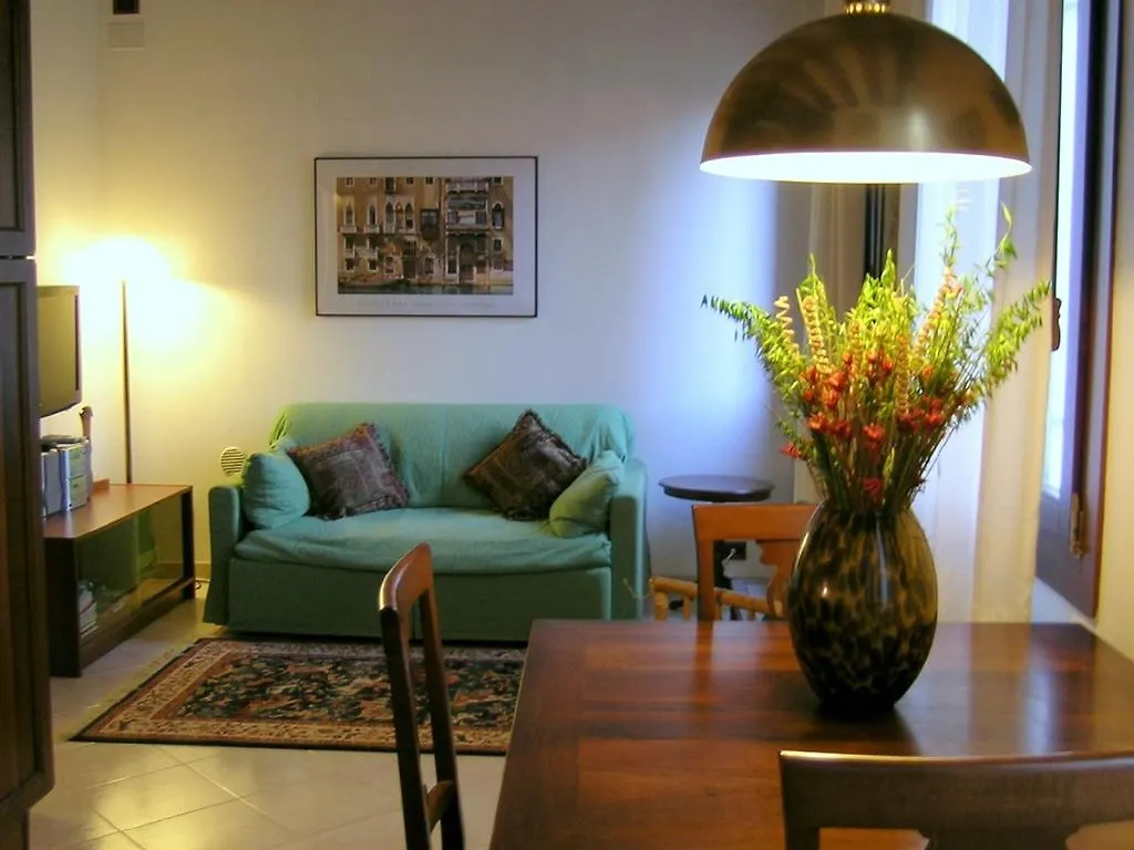 Grimaldi Apartments Cannaregio Venice