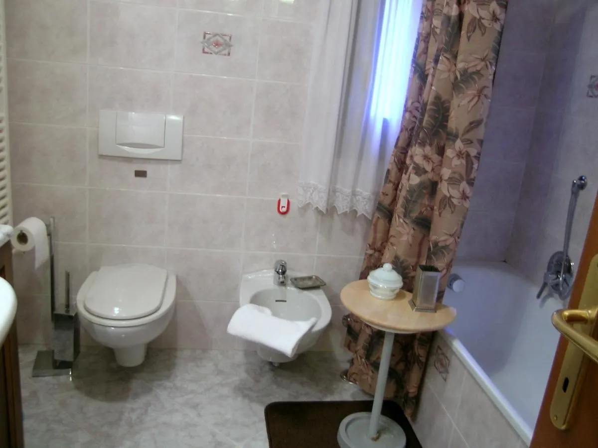 Grimaldi Apartments Cannaregio Venice