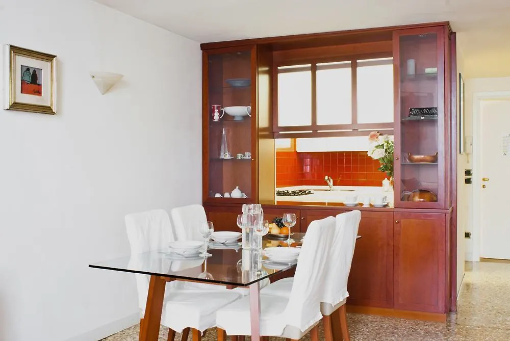 Grimaldi Apartments Cannaregio Venice 0*,  Italy