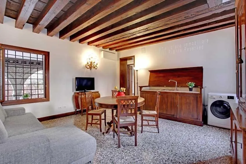 Grimaldi Apartments Cannaregio Venedig 0*,